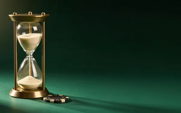 Hourglass with a chip at its base